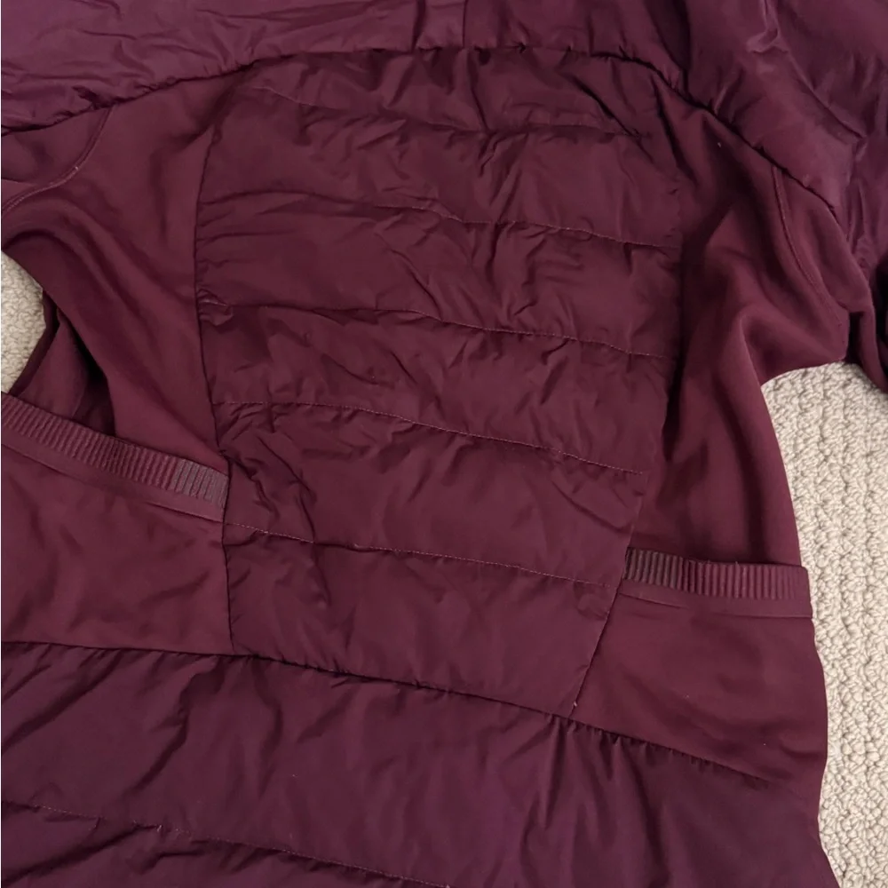 Women's Burgundy puffer jacket - hooded - Picture 5 of 8
